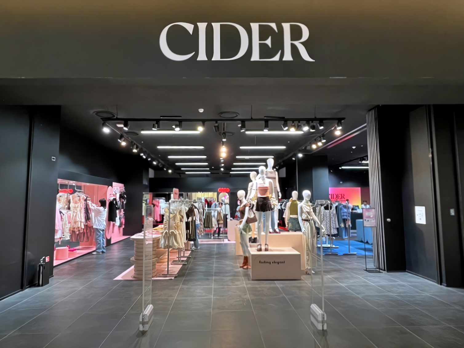 LA 기반 글로벌 SPA '샵사이다' 롯데월드몰서 팝업 3-Image